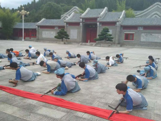 云图片