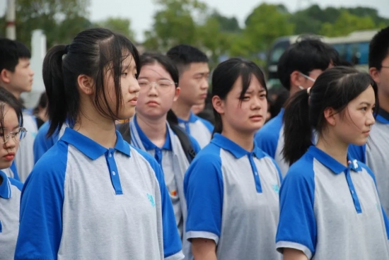 云图片