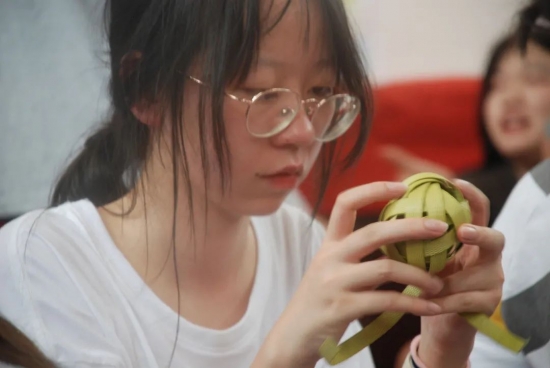 云图片