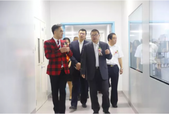 云图片
