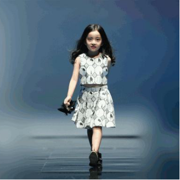 宁波华视影业打造少儿素质教育，让少儿模特学有所得”