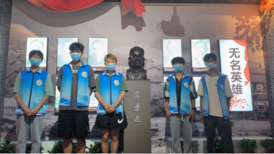 云图片