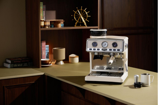 咖啡爱好者进阶型首选咖啡机！20bar萃取压力，小白秒变咖啡师！