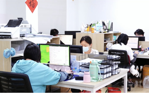 在外贸旺季时，企业如何选择国际货运代理公司？