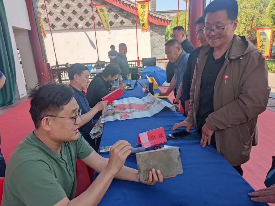 云图片
