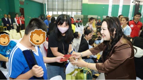 云图片