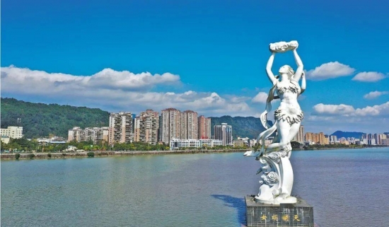 云图片