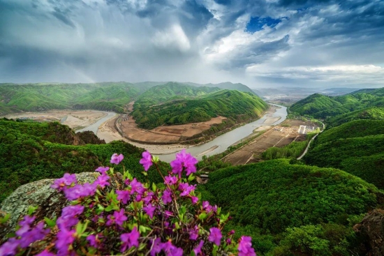 通過深入策劃體現景點的人文特色,能夠為旅遊軟文提供更加精彩,感性的